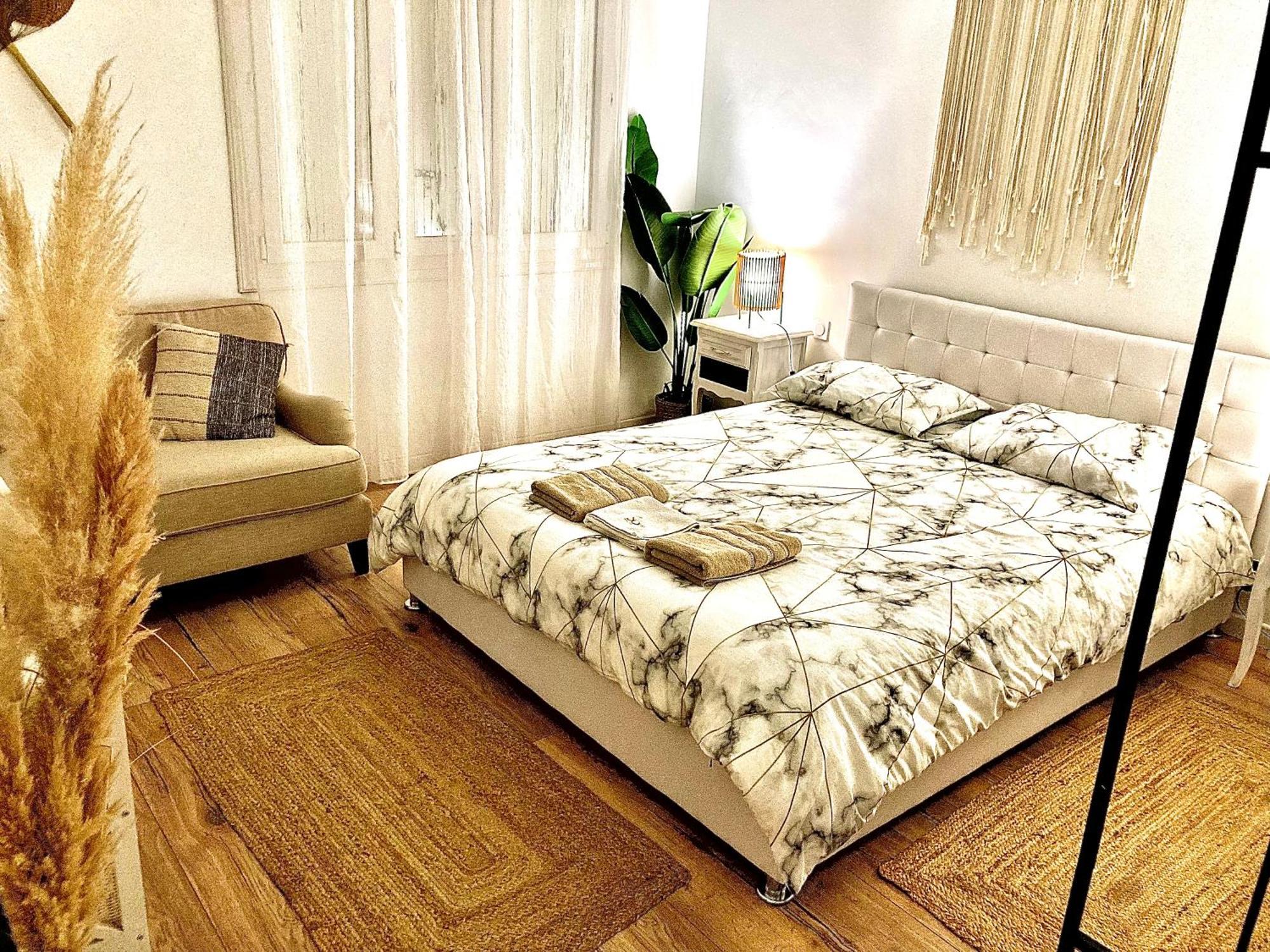Chambre 1Er Etage Кане Екстериор снимка